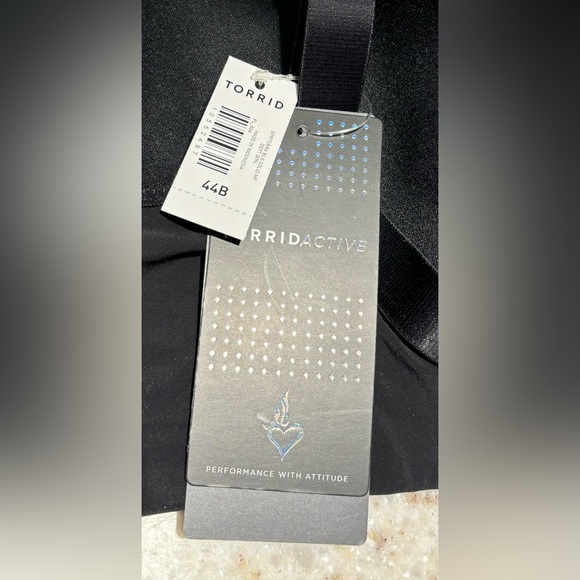 NEW Torrid Active UNDERWIRE SPORTS BRA, Black size 44B - Picture 4 of 4